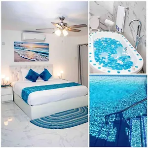 https://blue-waters.greaterantilleshotels.net