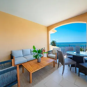 https://condo-surf-405-luxury-oceanview-beachfront-3-br-with.quintano-roohotels.com