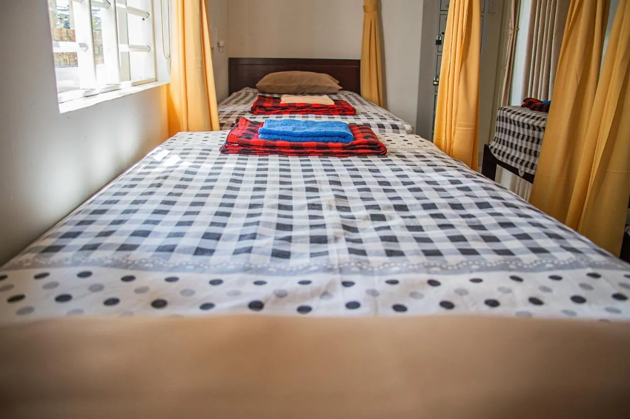 Skybird Homestay Hoi An 0*,