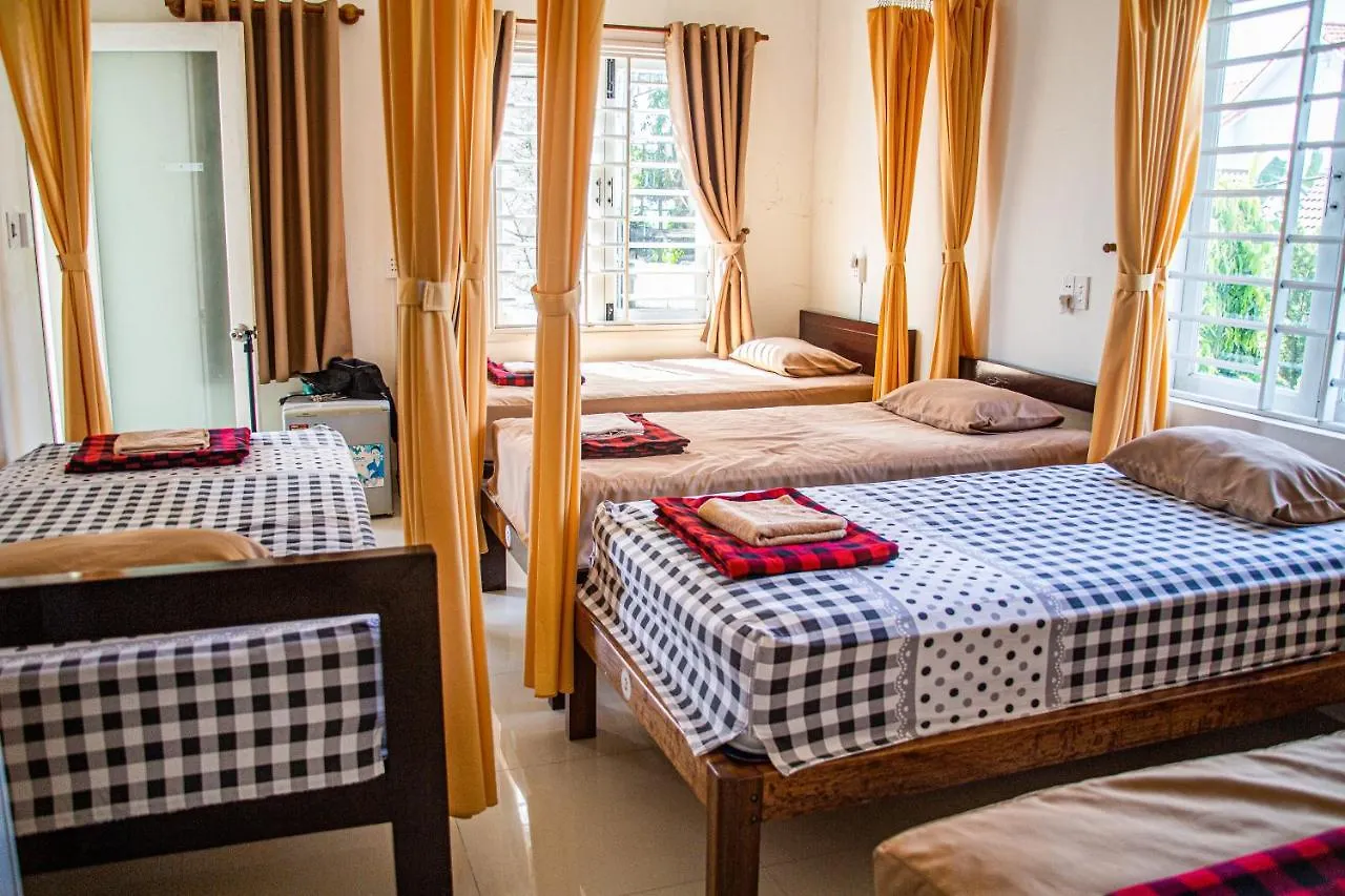 Skybird Homestay Hoi An 0*,